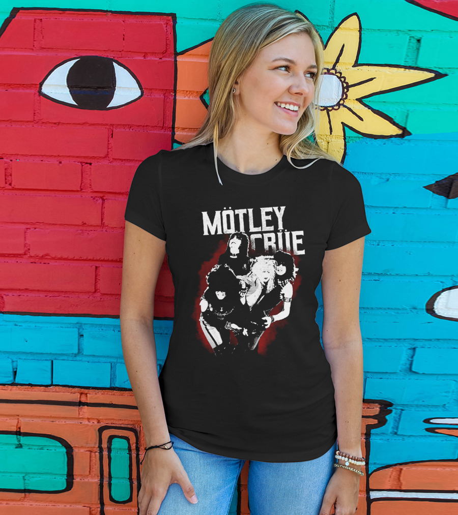 Mötley Crüe Vintage Band Photo Black And Red T-Shirt