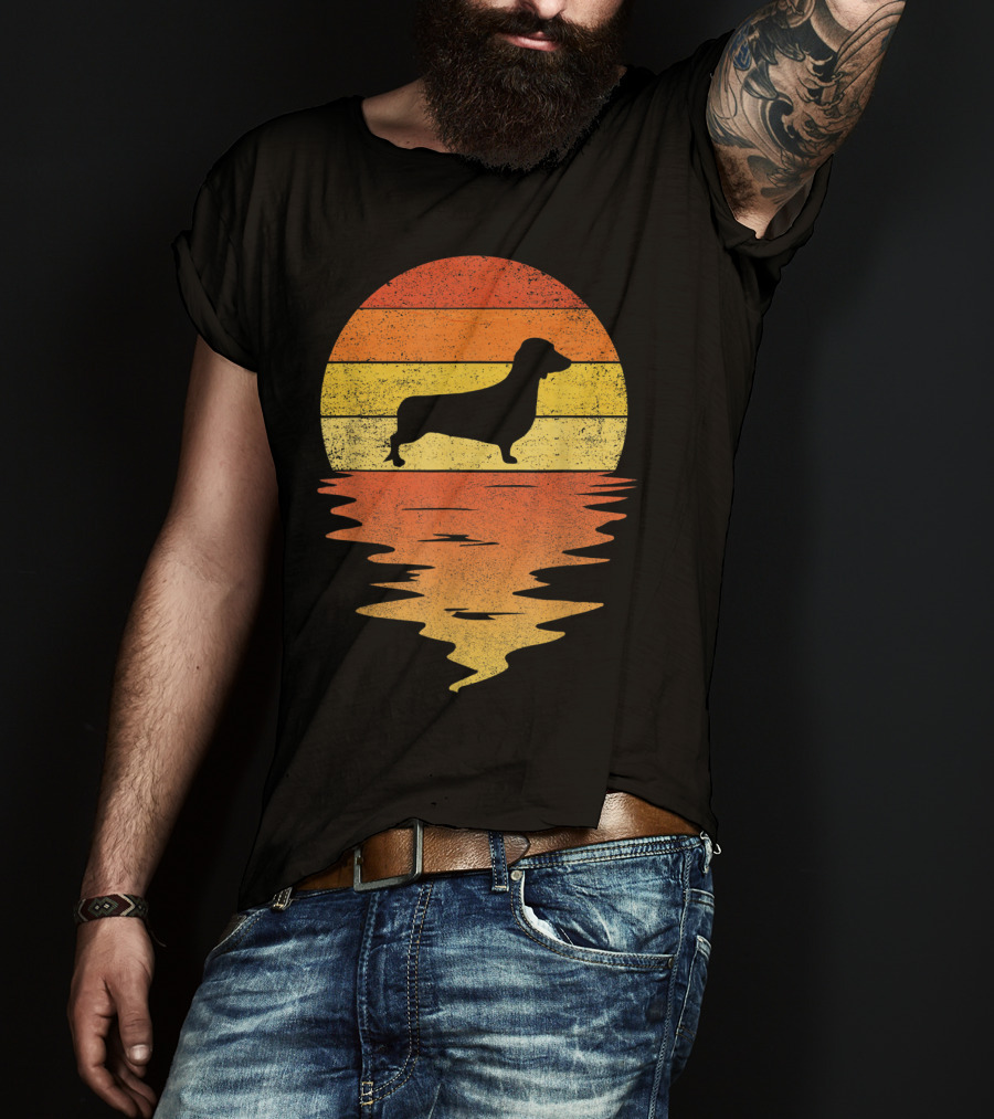 Dachshund Silhouette 70s Vintage Sunset T-Shirt