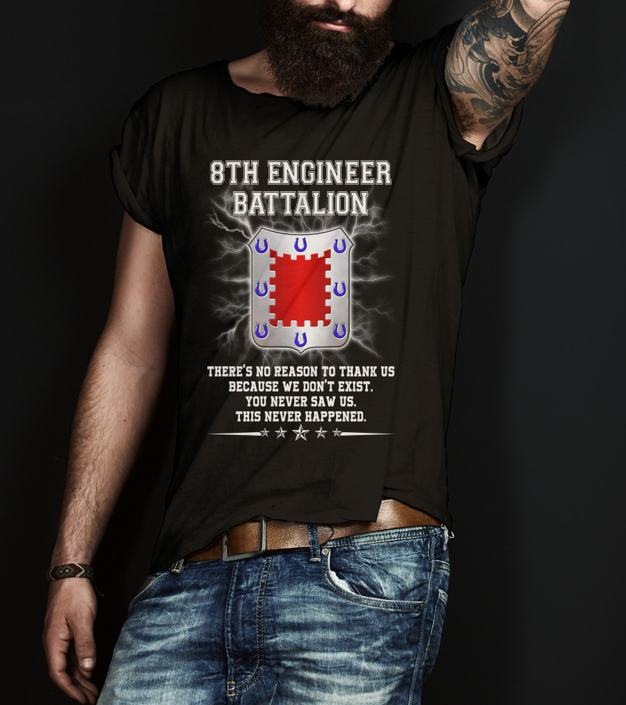 8Th Engineer Battalion Shield And Lightning With Invisible Warriors Motto T-Shirt