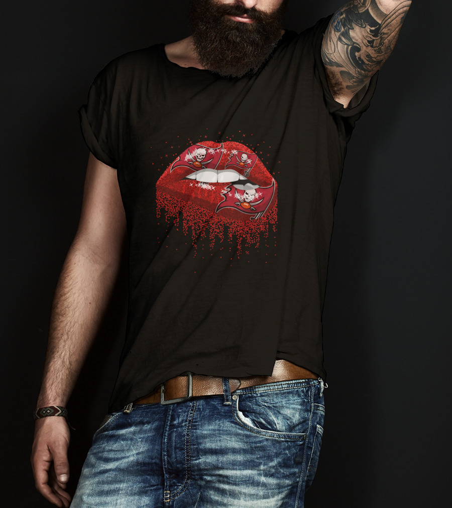 Tampa Bay Buccaneers Logo Red Glitter Lips T-Shirt