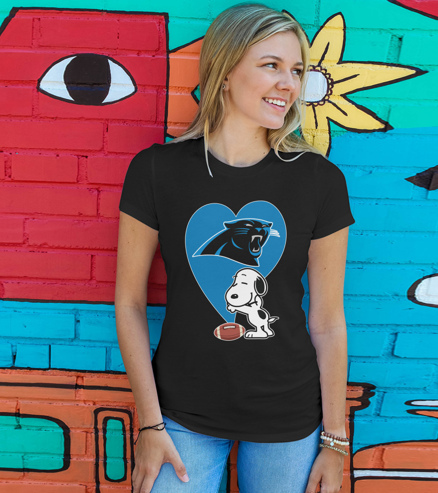 Carolina Panthers Snoopy Football Heart Hug T-Shirt