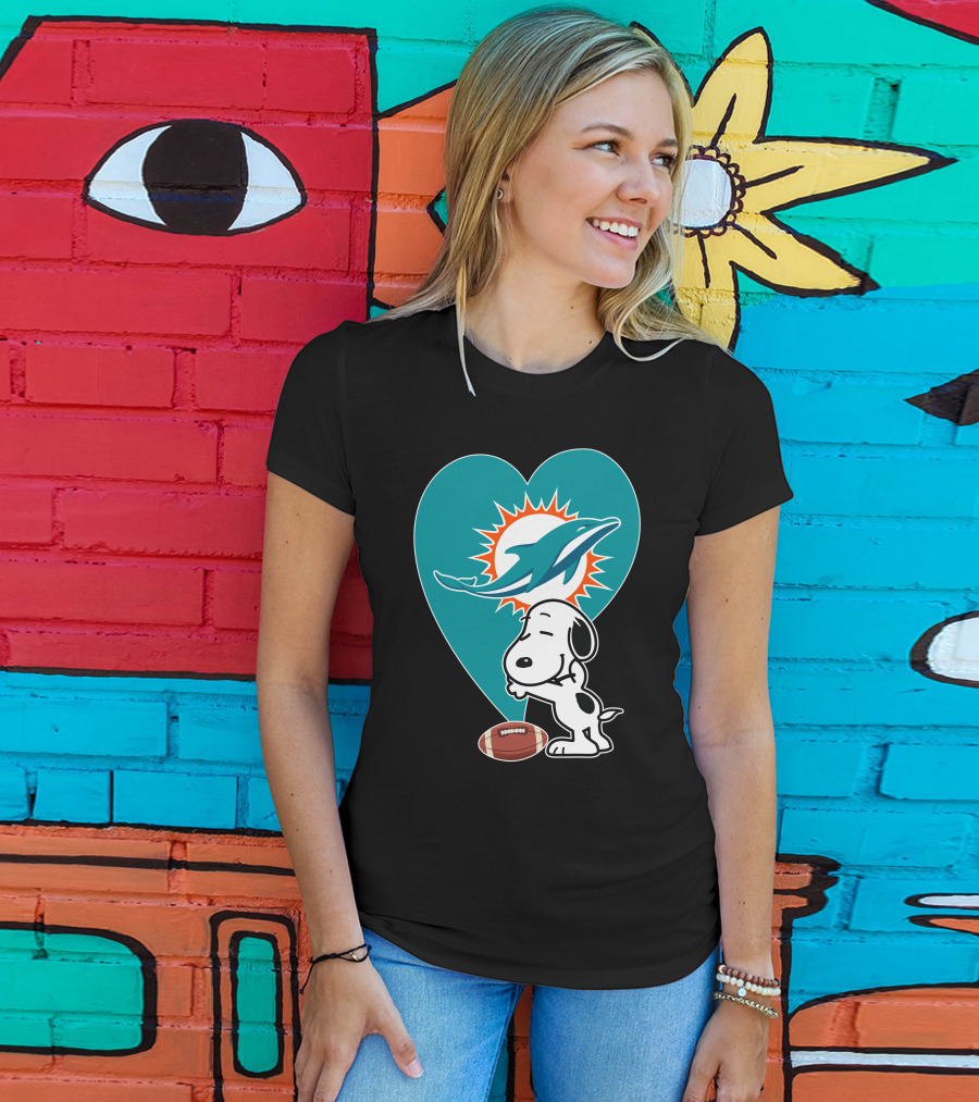 Miami Dolphins Snoopy Heart Hug Football T-Shirt