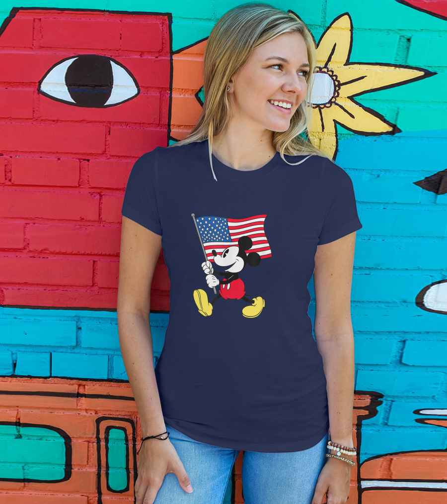 Mickey Mouse Holding American Flag Patriotic Disney T-Shirt