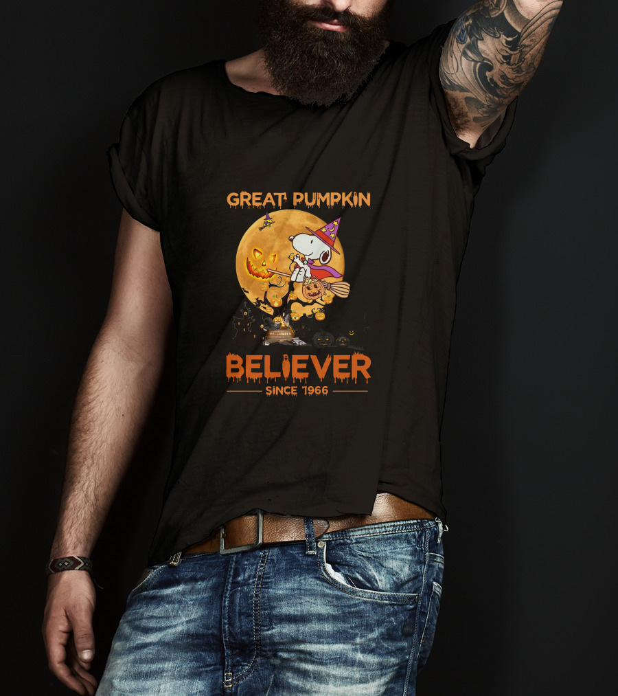 Great Pumpkin Believer Since 1966 Snoopy Halloween Moon T-Shirt