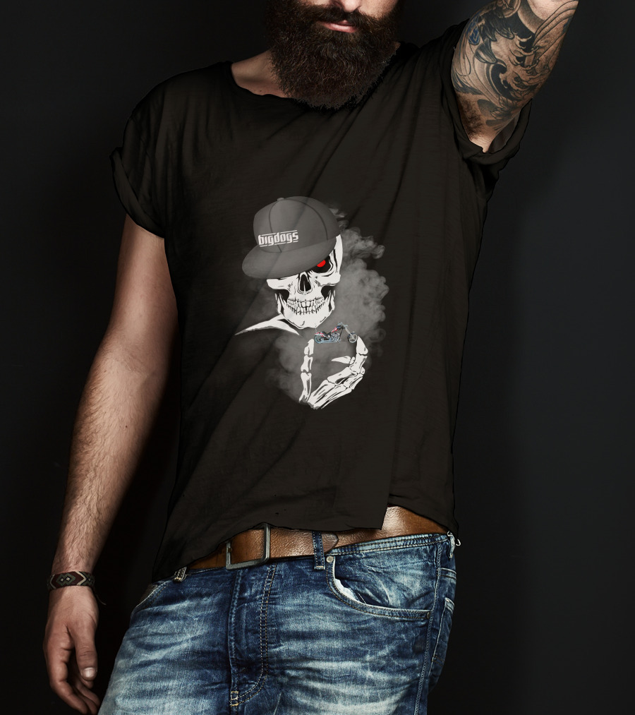 Big Dogs Motorcycle Riders Skull With Hat And Smoke Motif T-Shirt
