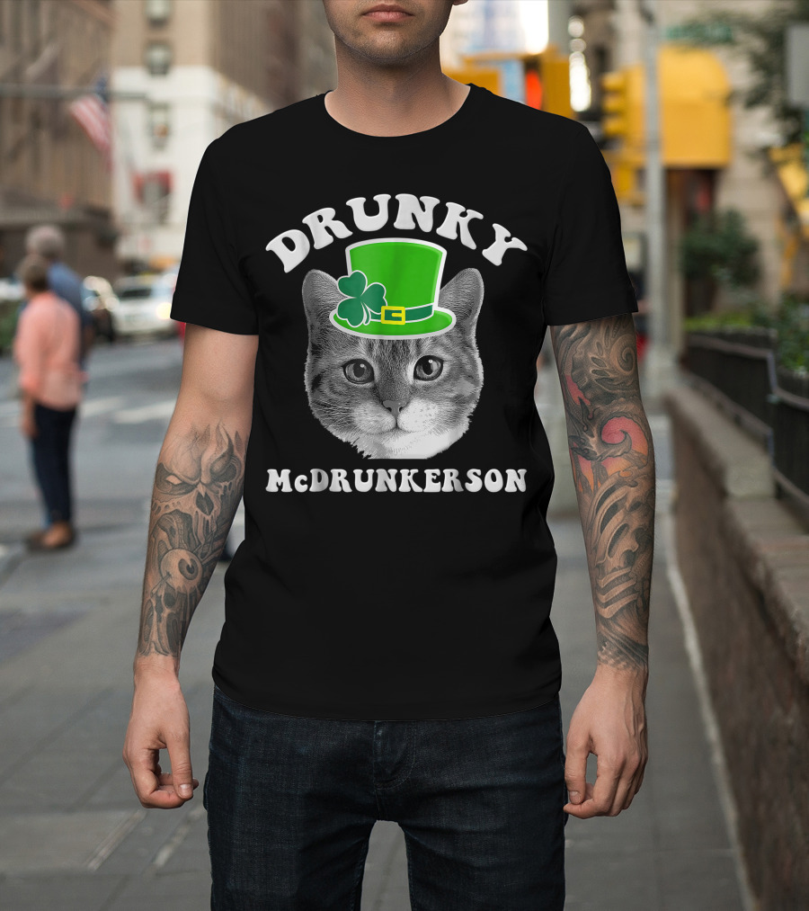 Drunky Mcdrunkerson Cat with Shamrock Hat St. Patrick's Day T-Shirt