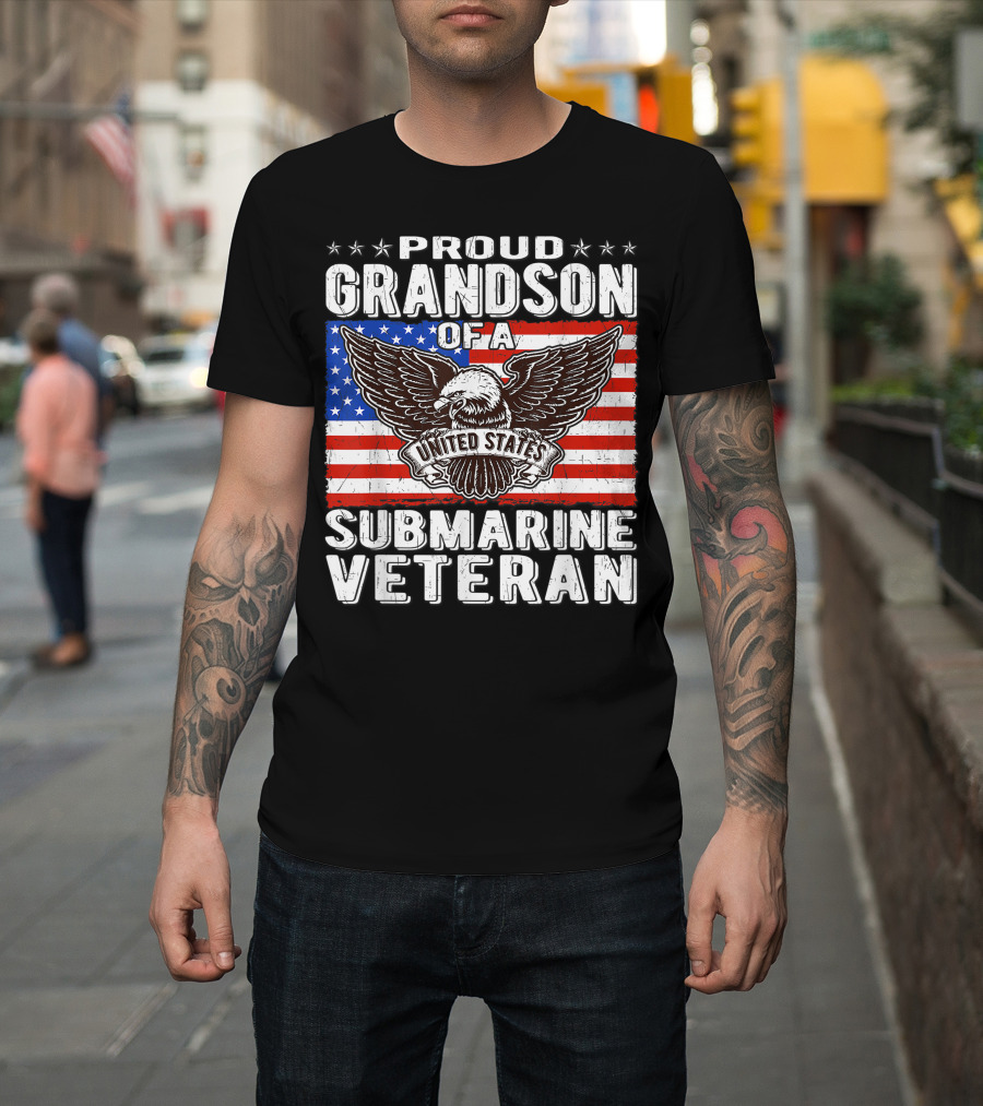 Proud Grandson Of United States Submarine Veteran Patriotic American Flag Bald Eagle T-Shirt