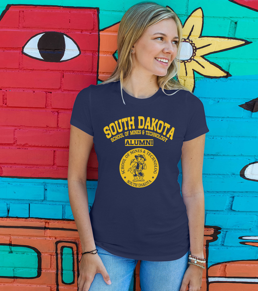South Dakota School Of Mines And Technology Alumni South Dakota School Of Mines And Technology T-Shirt