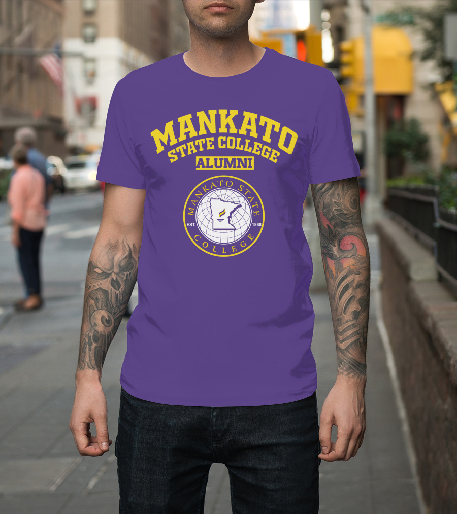 Mankato State College Alumni Est. 1868 T-Shirt