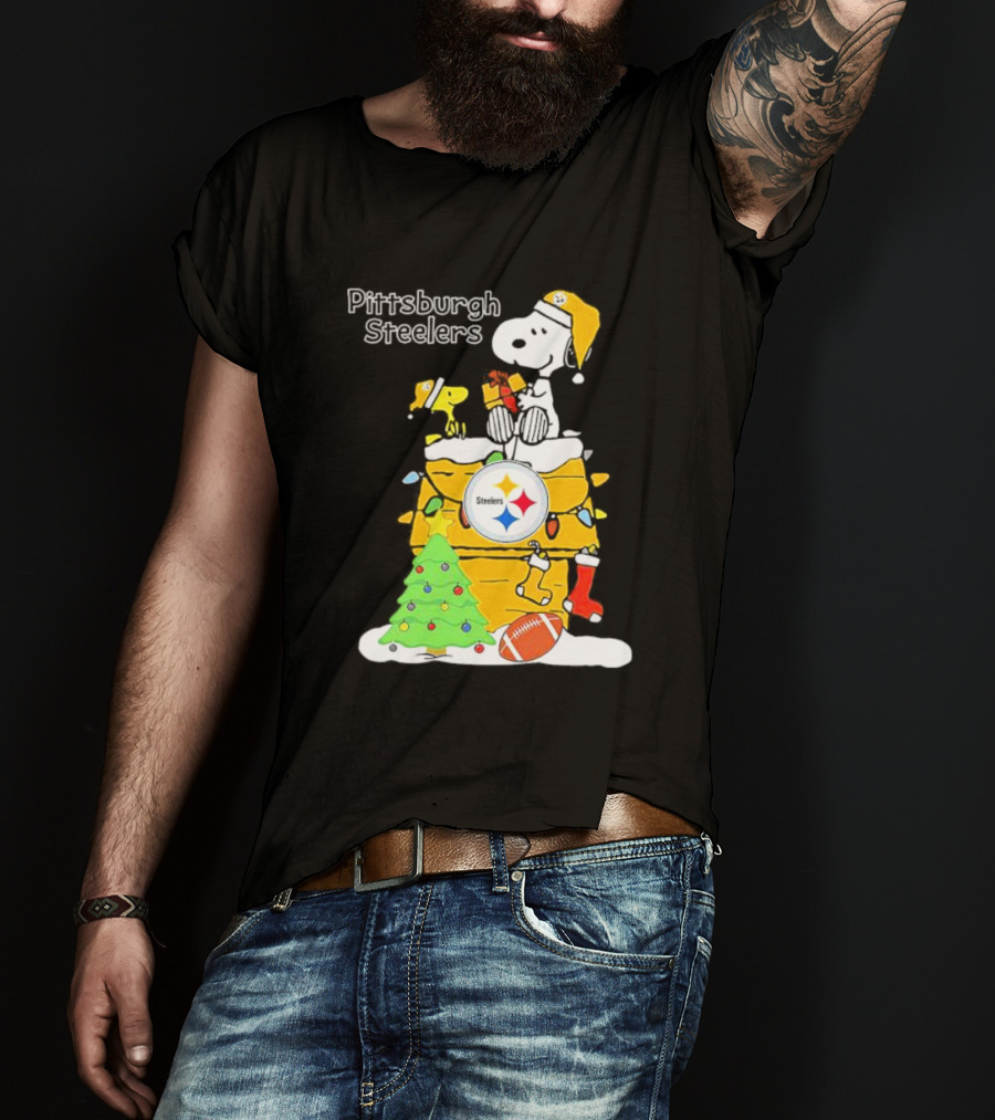 Pittsburgh Steelers Christmas Snoopy Rooftop Holiday Scene T-Shirt