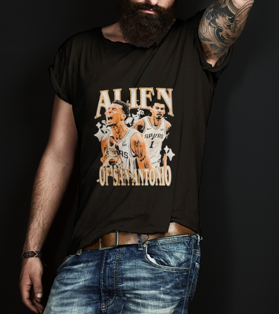 Alien Of San Antonio Spurs Basketball Star T-Shirt