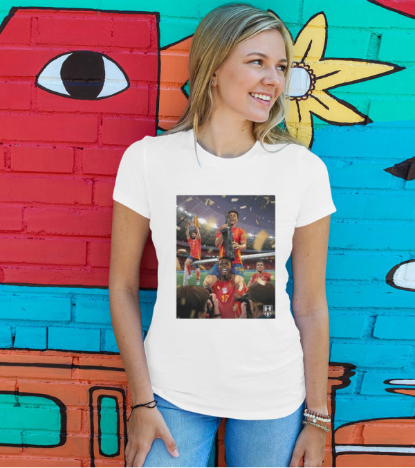 Spain Celebrates Euro 2024 Victory With Players Lifting Trophy In Stadium T-Shirt