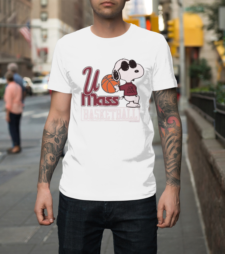 UMass Basketball Snoopy Holding Basketball Joe Cool T-Shirt