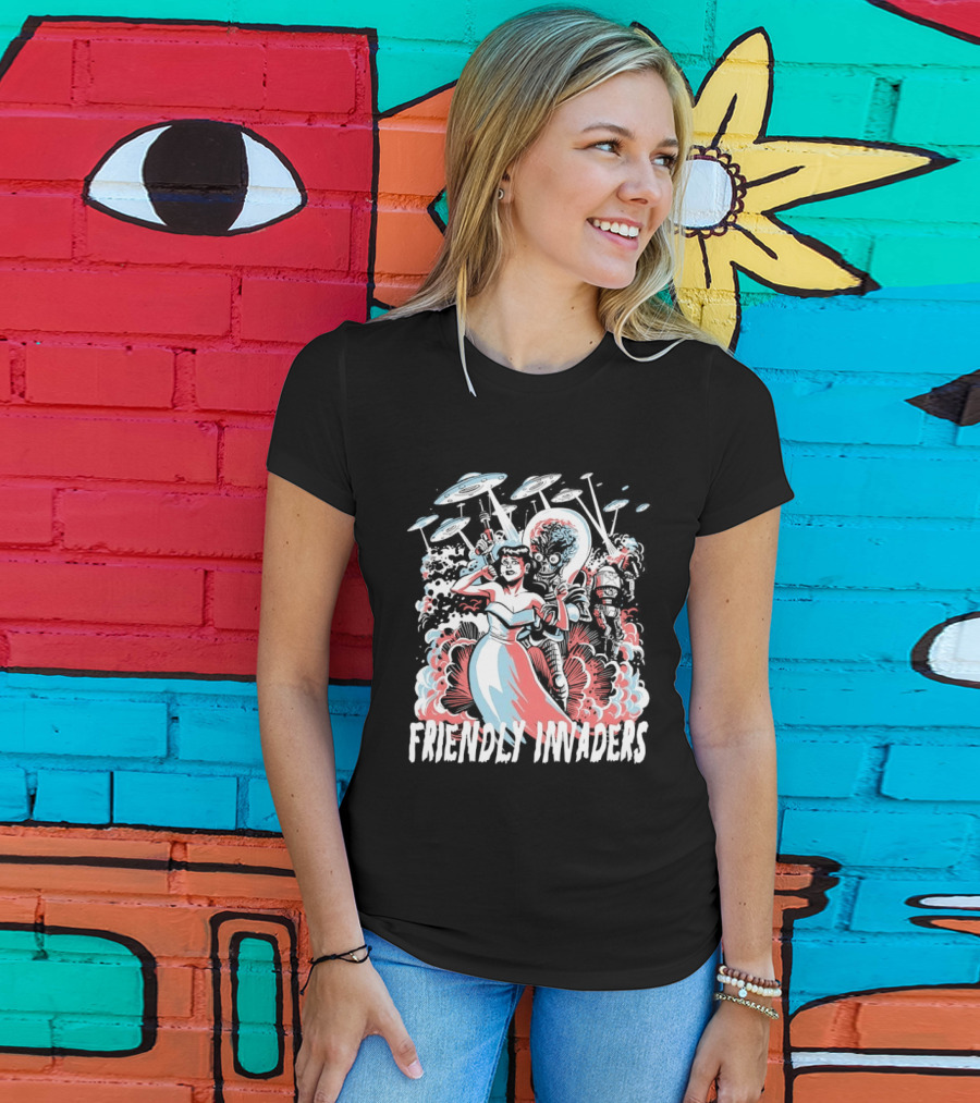 Friendly Invaders Retro UFO Invasion Art With Vintage Sci Fi T-Shirt