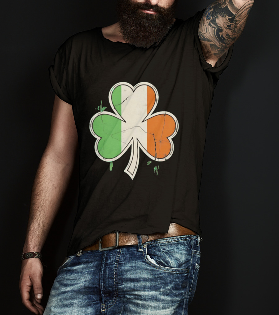 St Patrick's Day Shamrock With Italy Flag T-Shirt