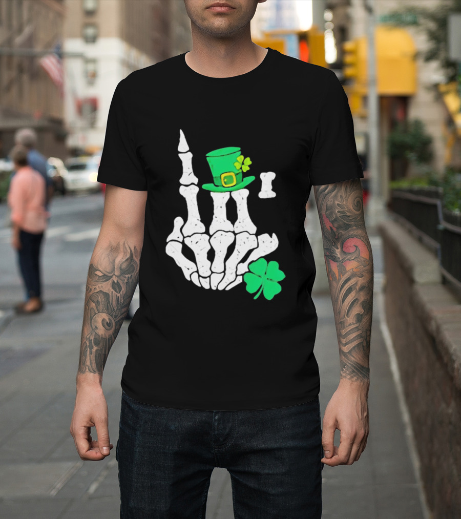 Skeleton Hand With Leprechaun Hat And Shamrock St Patricks Day T-Shirt