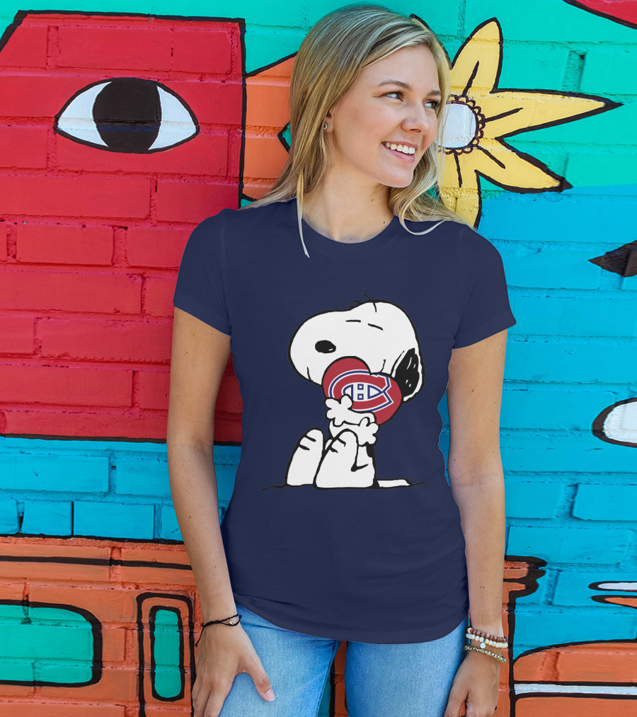 Montreal Canadiens Snoopy Hugging Heart T-Shirt