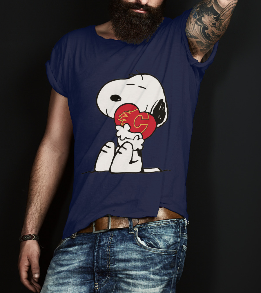 Snoopy Hugging Calgary Flames Heart T-Shirt