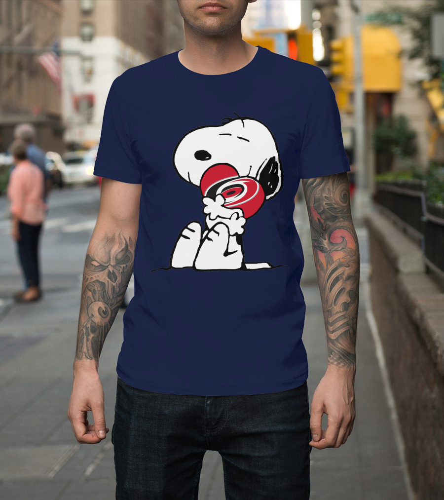 Snoopy Hugging Carolina Hurricanes Hockey Team T-Shirt