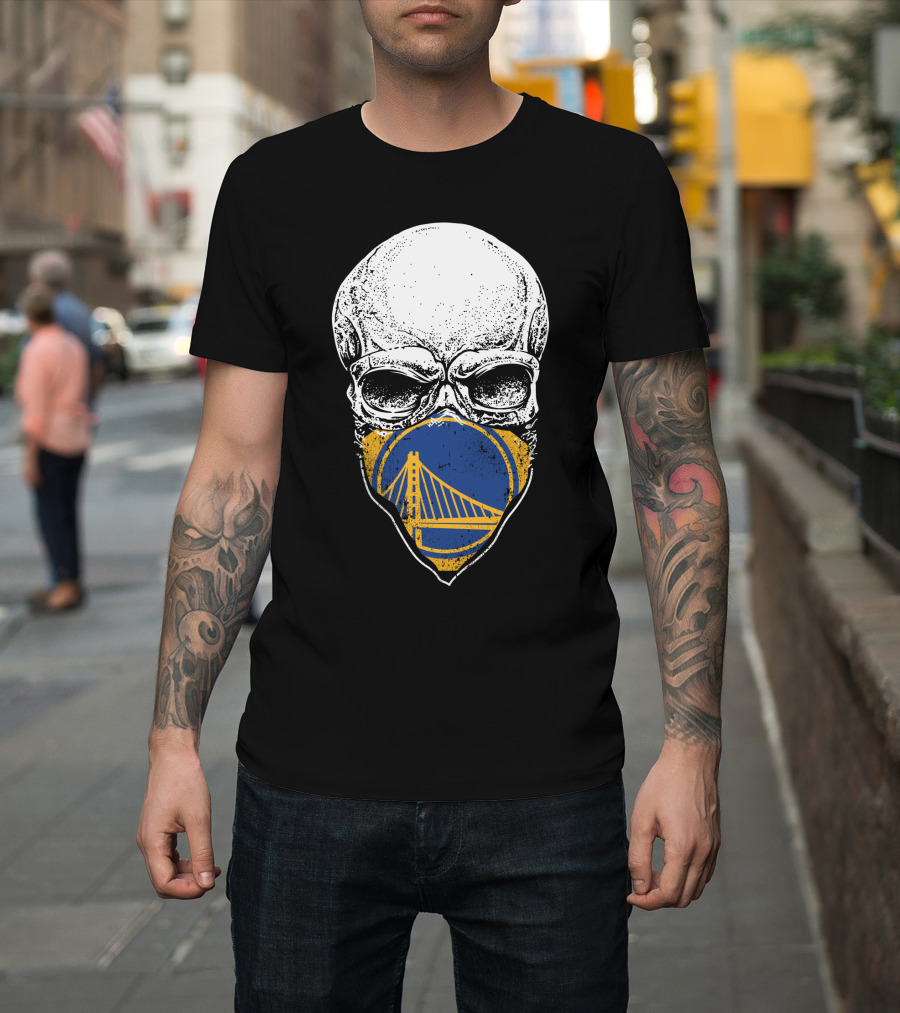 Golden State Warriors Masked Skull Bridge T-Shirt