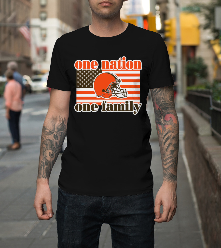 One Nation One Family Cleveland Browns Helmet Flag T-Shirt