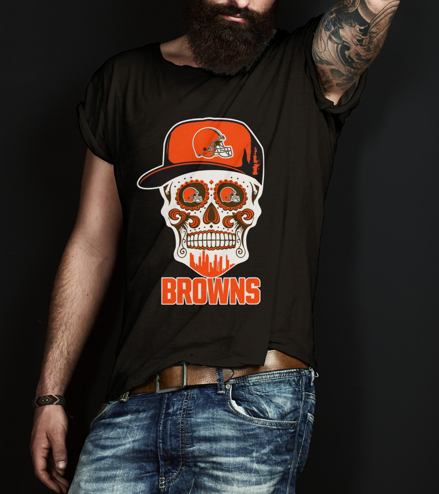 Cleveland Browns Sugar Skull With Orange Helmet And Brow Skyline T-Shirt