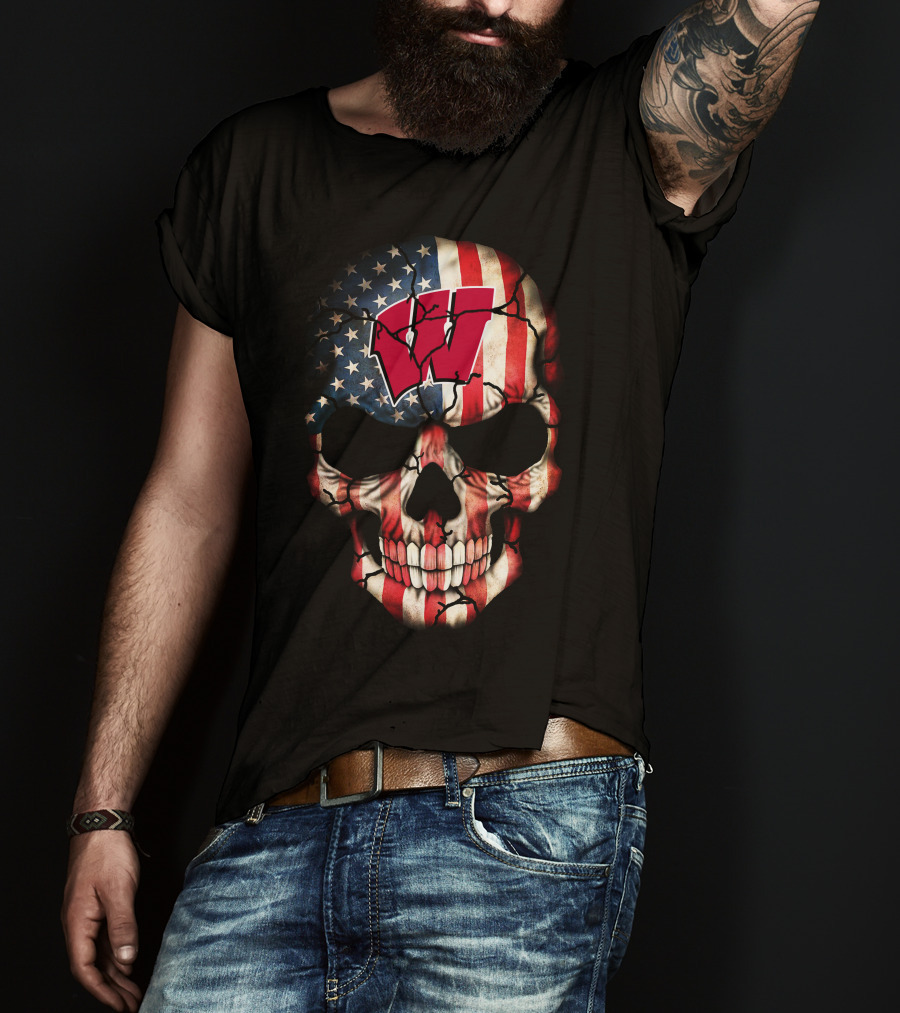 Wisconsin Badgers American Flag Skull W T-Shirt
