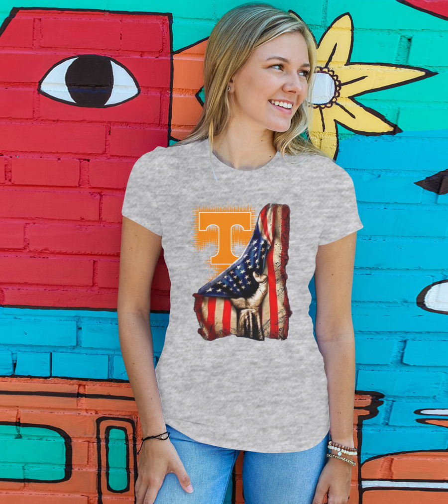 Tennessee Volunteers T Logo American Flag Fist T-Shirt