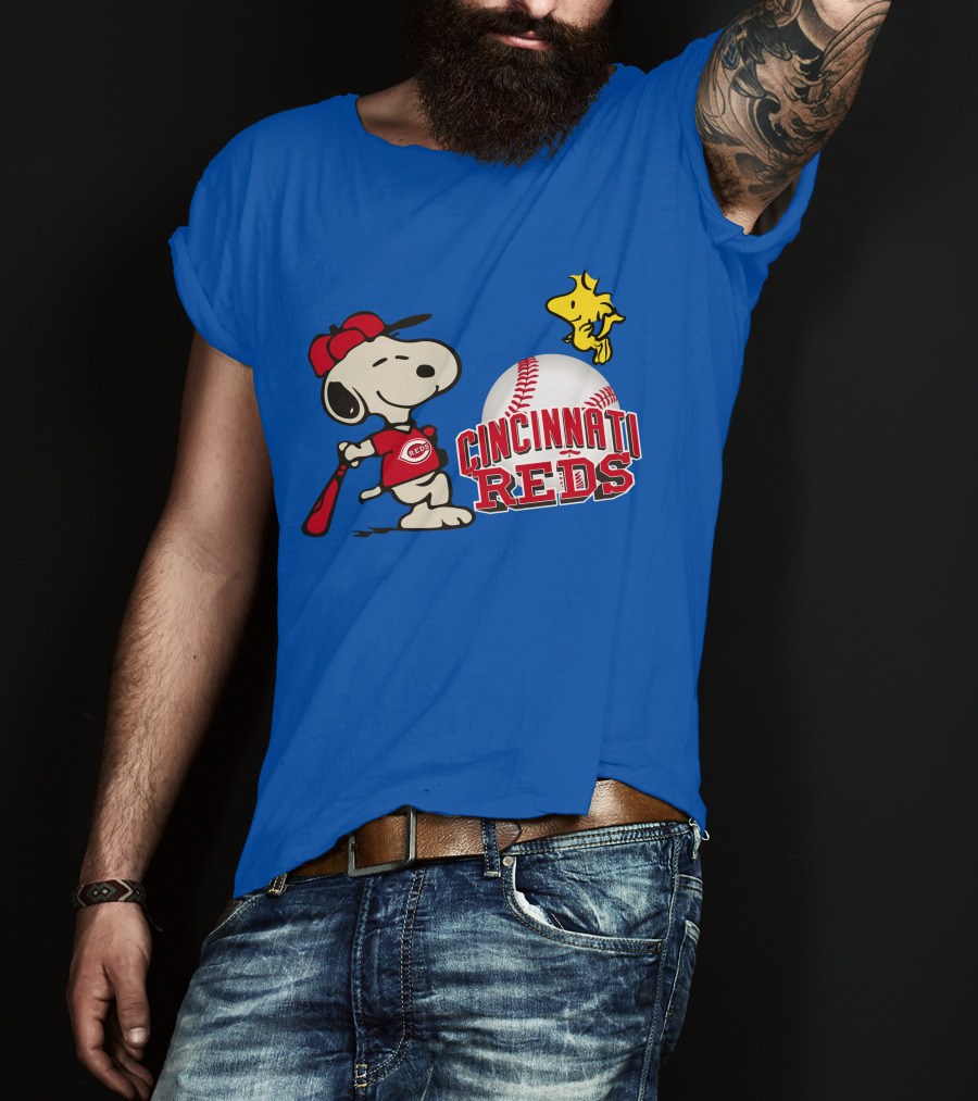 Cincinnati Reds Snoopy Woodstock Baseball T-Shirt