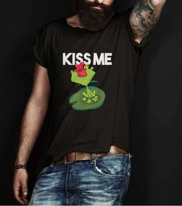 Kiss Me Frog Prince Kissing Frog With Crown And Lily Pad T-Shirt