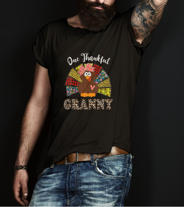 One Thankful Granny Turkey Leopard Plaid Bow T-Shirt