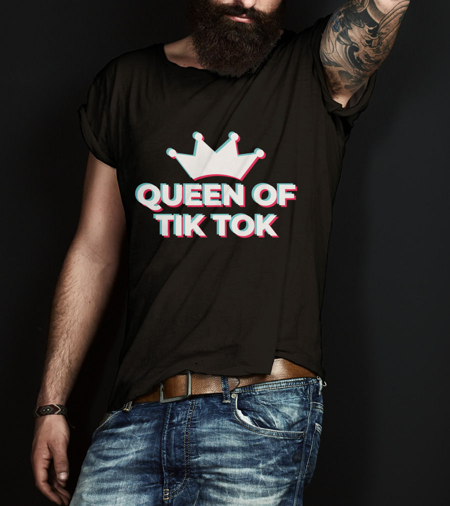 QUEEN OF TIKTOK Crown Text Three-Dimensional Look T-Shirt