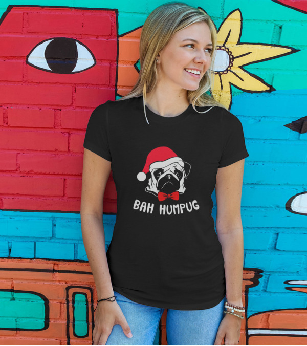 Bah Humpug Christmas Pug Wearing Santa Hat And Bow Tie T-Shirt