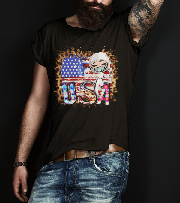 USA Hero Medical Frontline Worker With Flag T-Shirt