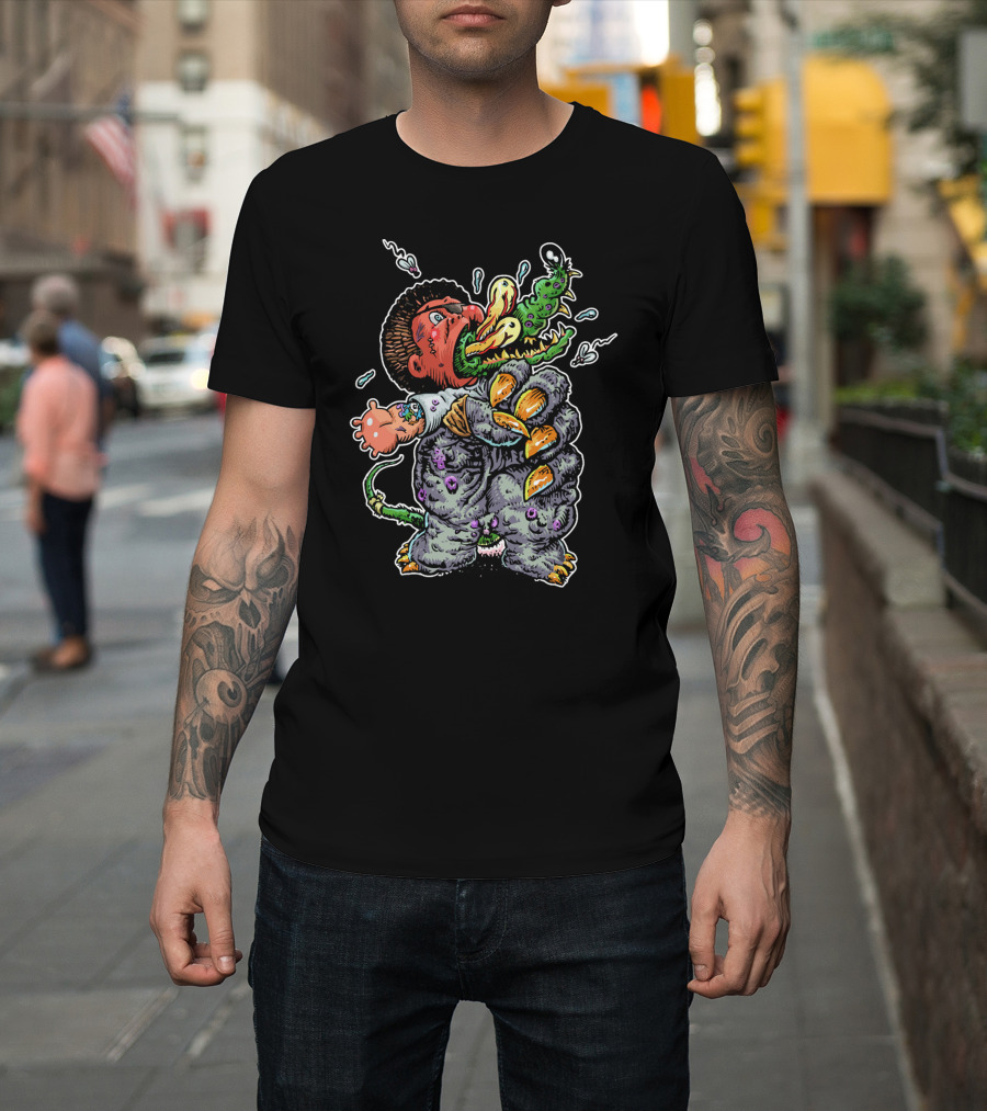 16B Squeezed Luis Alien Monster Attack T-Shirt