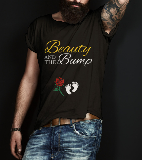 Beauty And The Bump Cute Pregnancy Announcement Rose Footprints T-Shirt