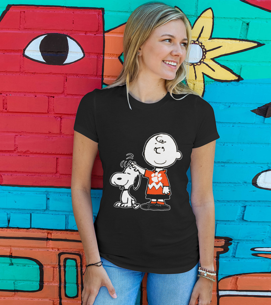 Clemson Tigers Football Paw Print On Charlie Brown With Snoopy T-Shirt