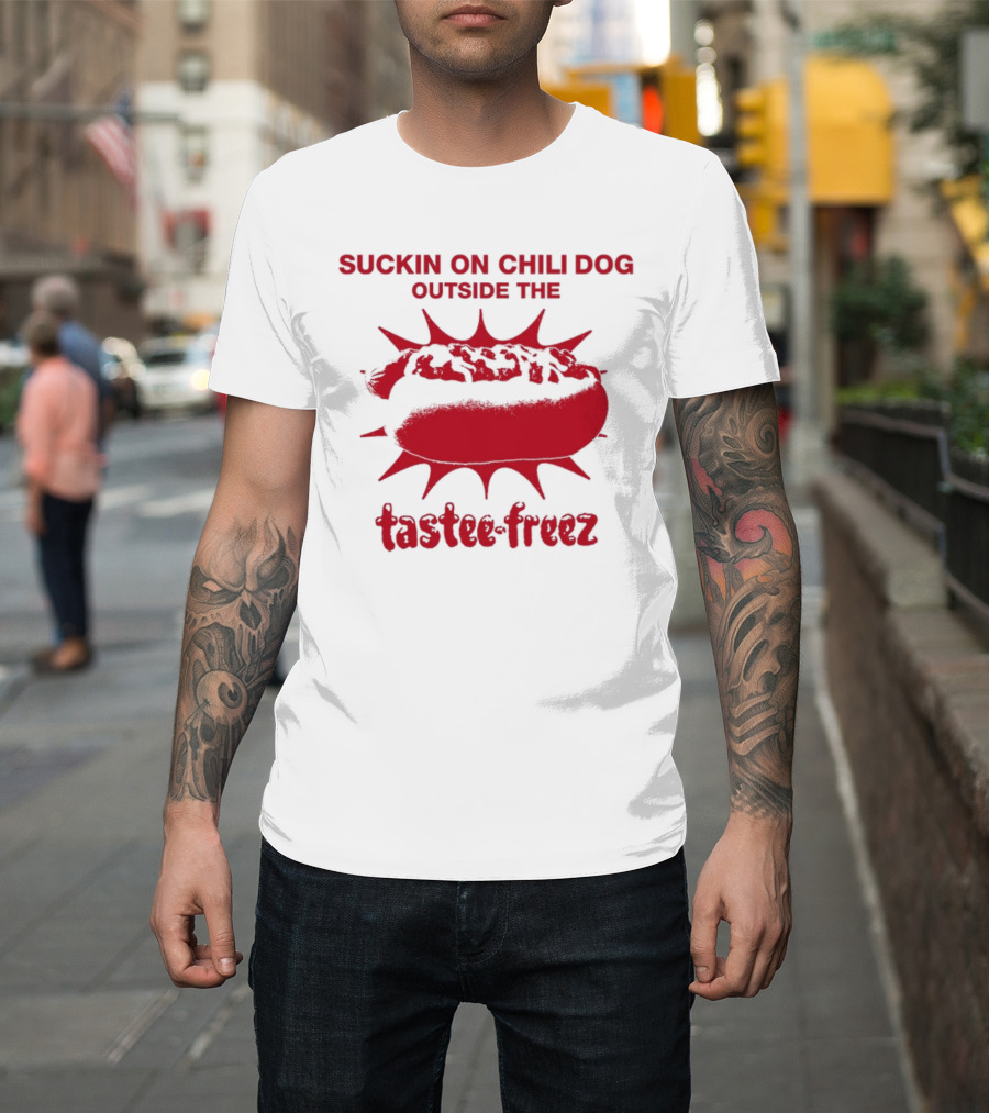 Sunshineskate Suckin On Chili Dog Outside The Tastee Freez Retro Vibes T-Shirt