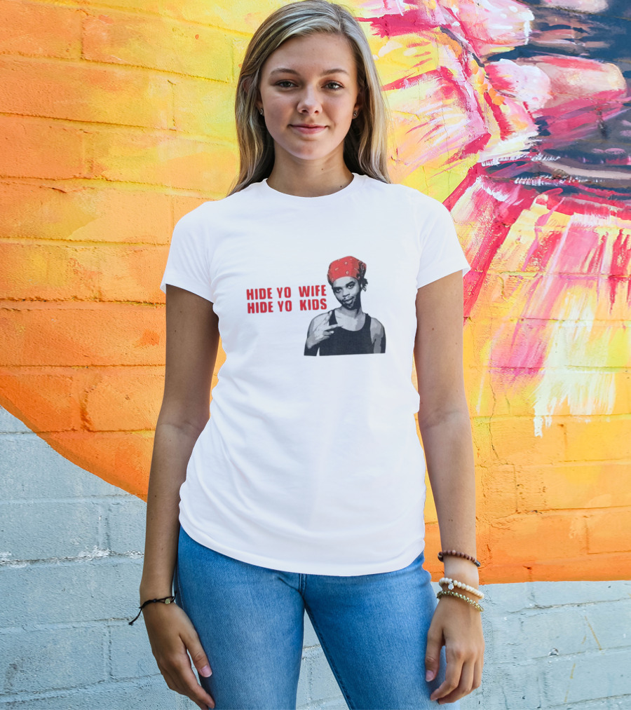 Hide Yo Wife Hide Yo Kids Viral Meme Red Bandana Image T-Shirt