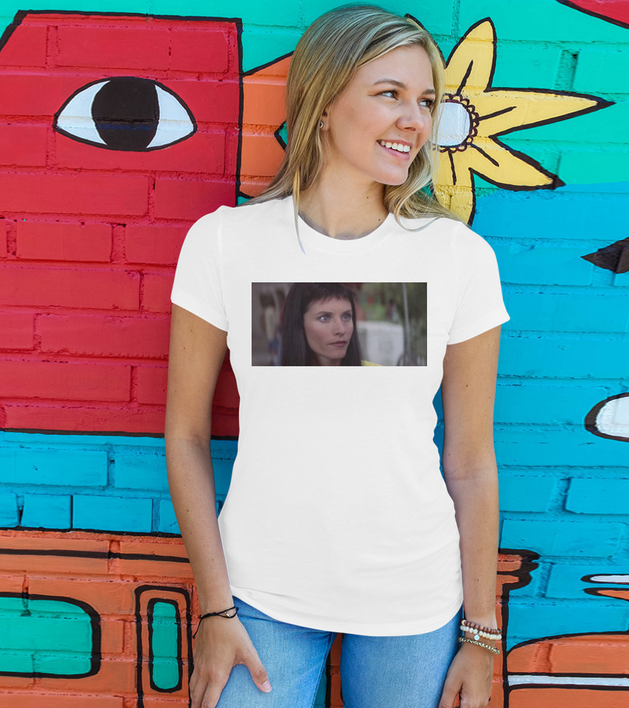 Courteney Cox Scream Movie Character House Party Scene T-Shirt