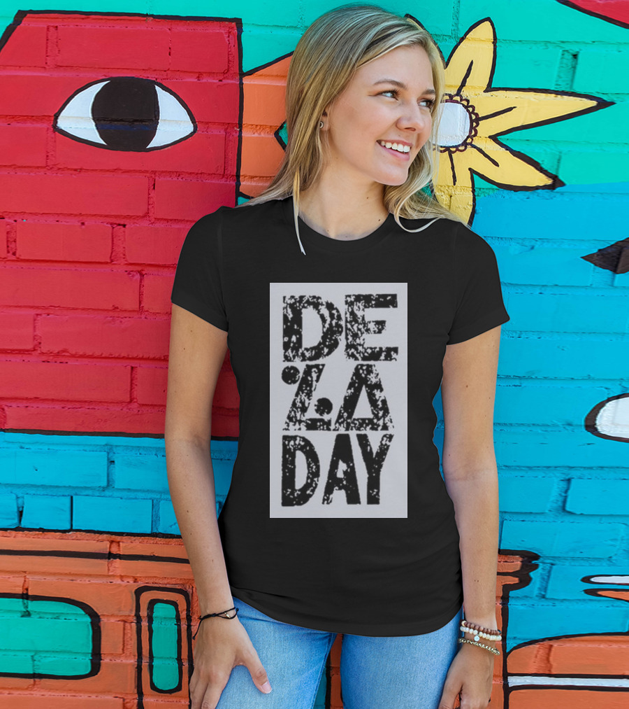 DE LA DAY T-Shirt