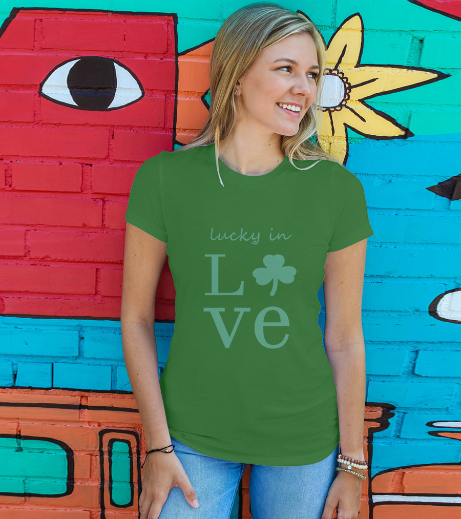 Lucky In Love Shamrock Irish St Patrick's Day T-Shirt