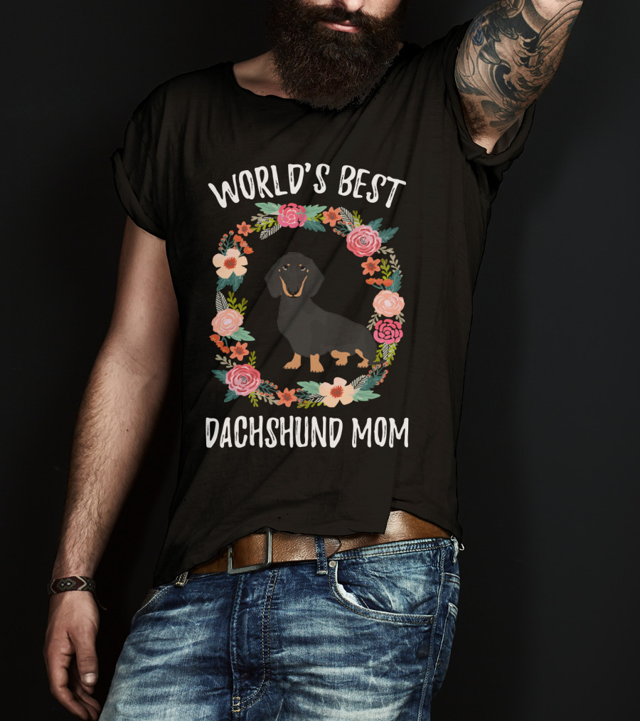 World's Best Dachshund Mom Black Dachshund Floral Wreath T-Shirt