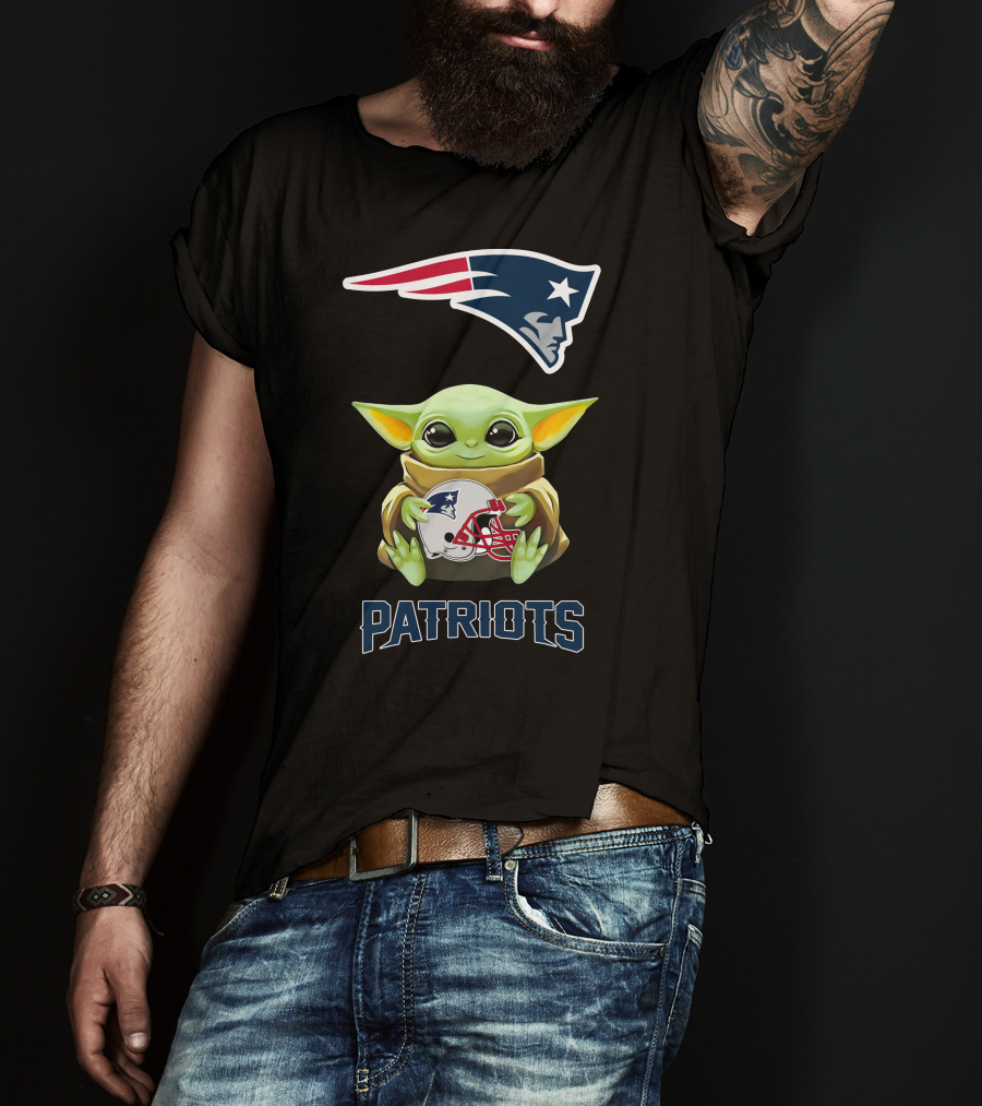 Baby Yoda Holding New England Patriots Helmet T-Shirt