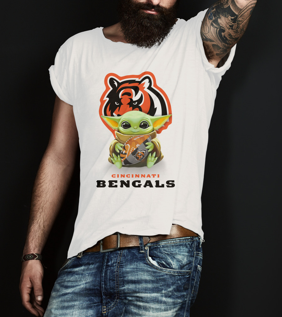 Baby Yoda Hug Cincinnati Bengals Football Fan Art NFL Collaboration T-Shirt