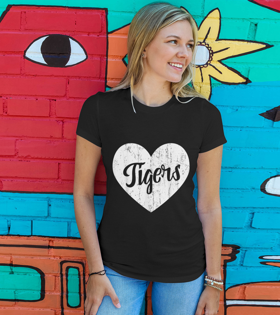 Tigers School Team Spirit Cute Heart Mascot Fan T-Shirt