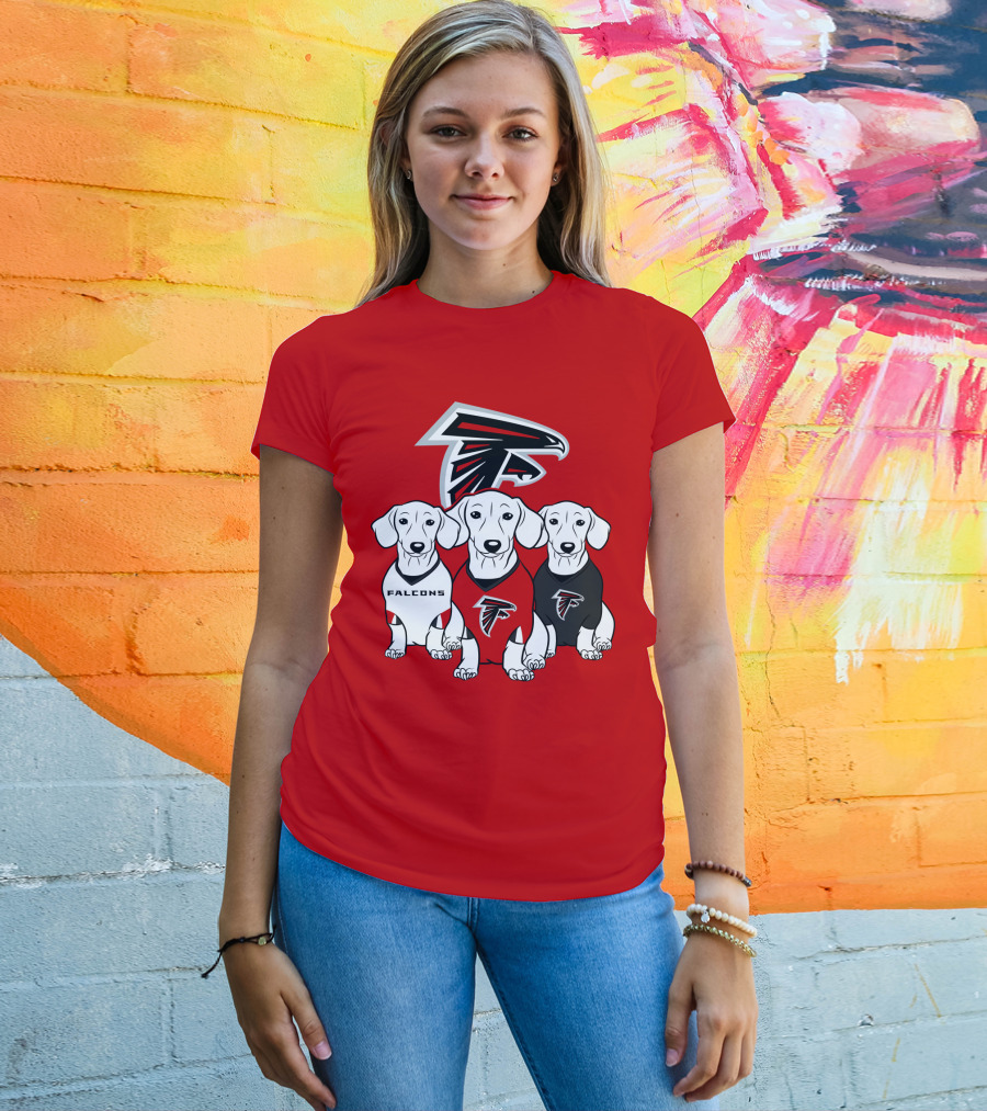 Atlanta Falcons With Dachshund  T-Shirt