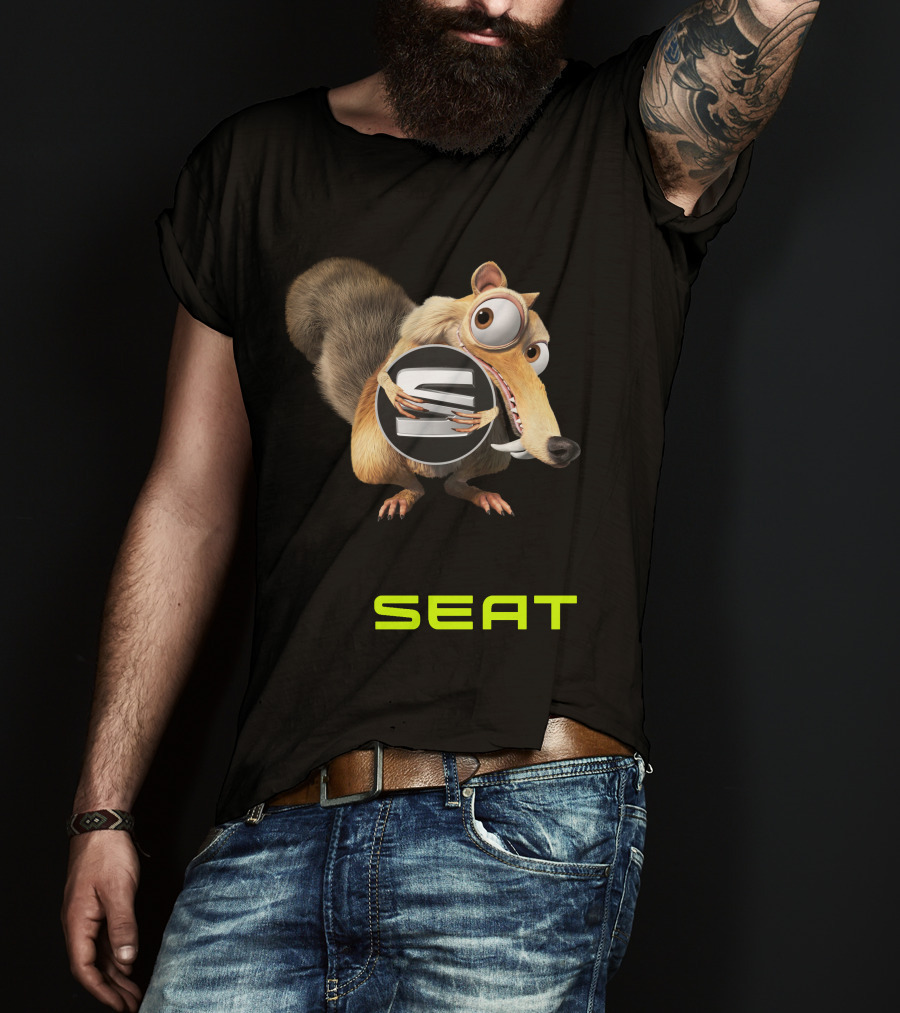 Seat Scrat Holding T-Shirt