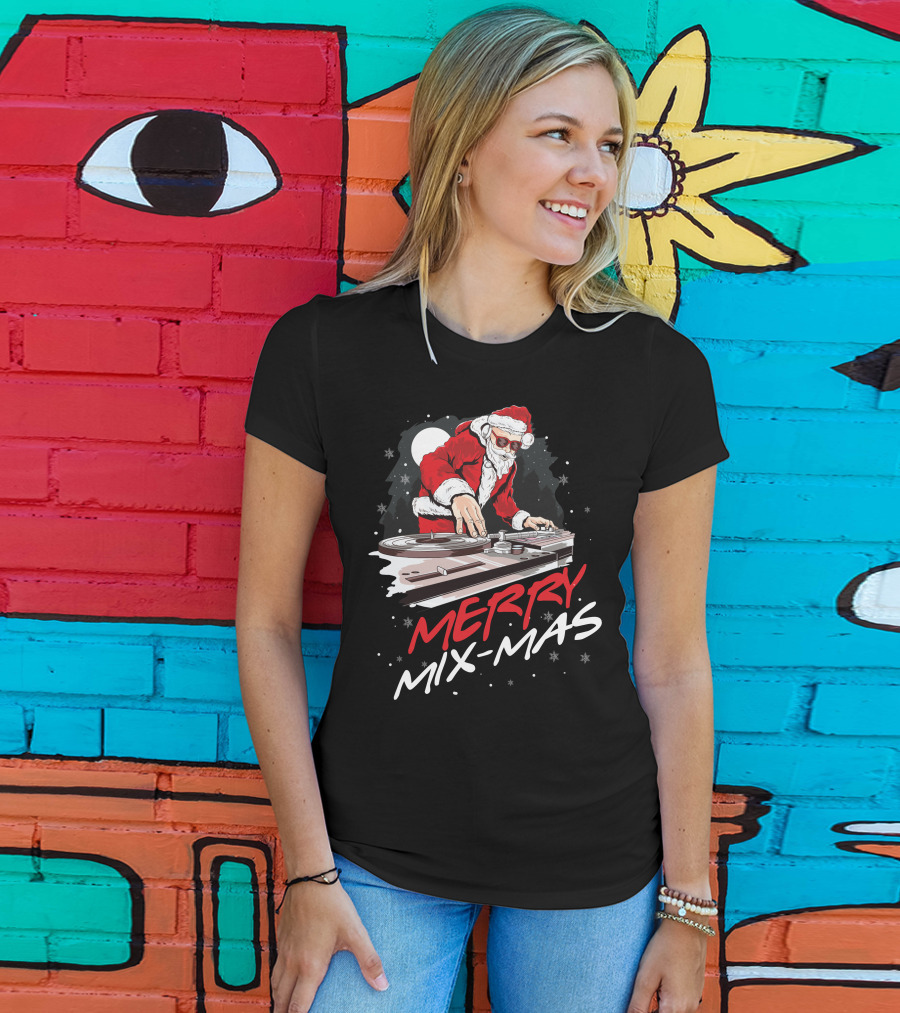 Merry Mix Mas Santa DJ Mixing Christmas Music T-Shirt