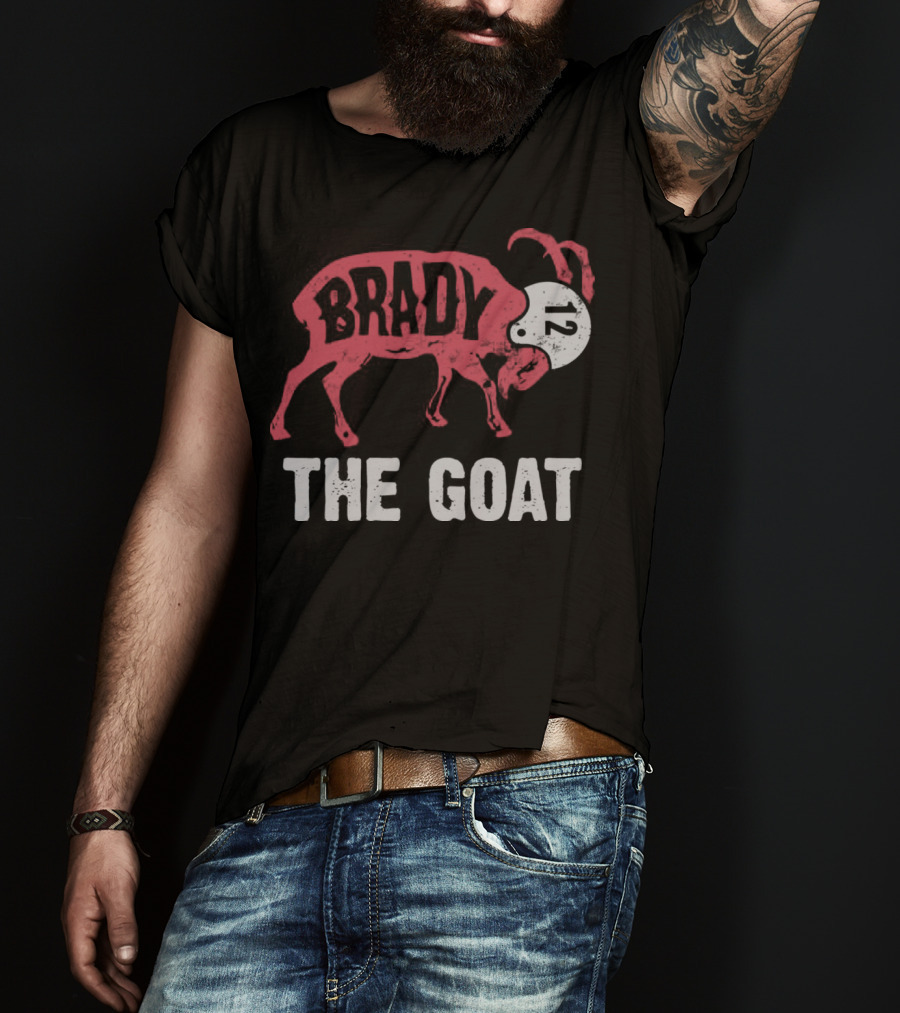 Brady 12 The Goat Graphic With Number Helmet T-Shirt